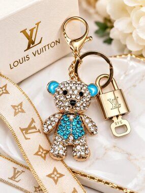 Authentic LV Gold Padlock 🔒Unbranded  Keychain Charm for Louis Vuitton Bags
